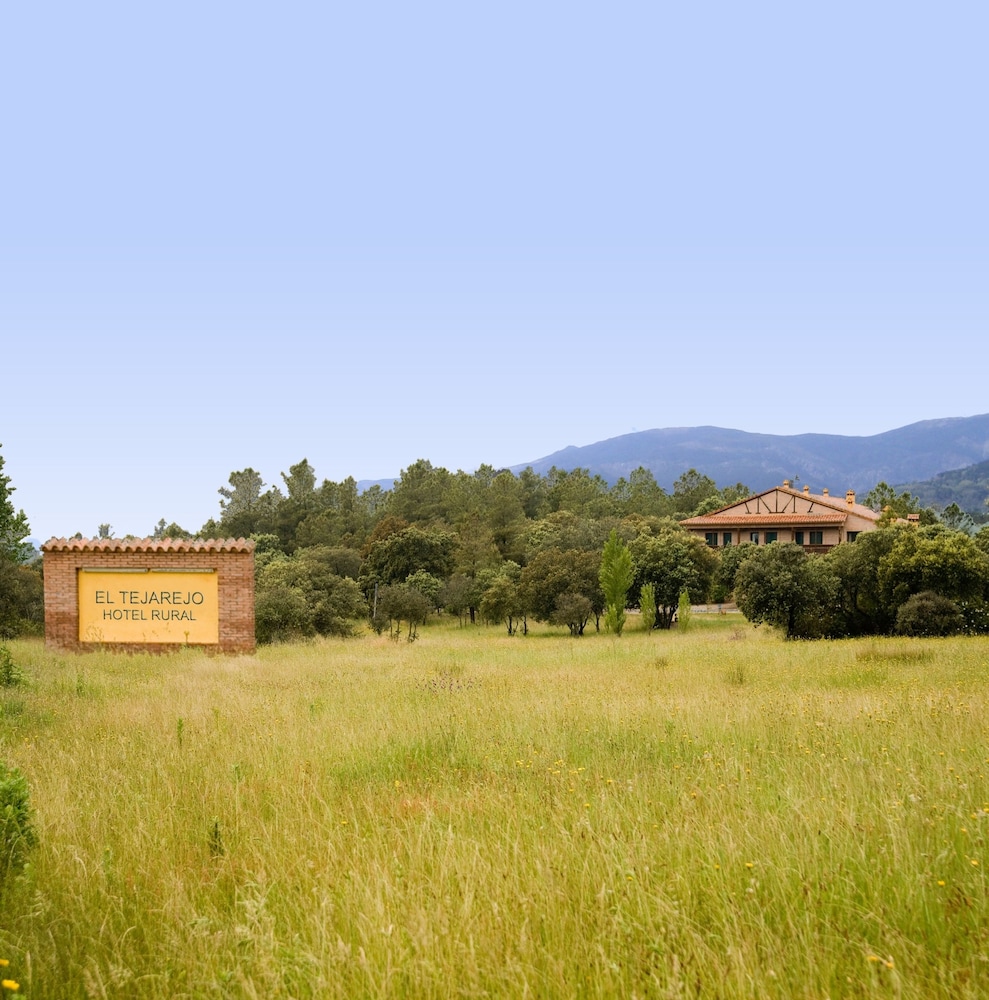Hotel El Tejarejo in Mijares, Spain