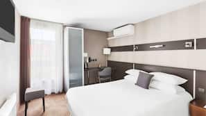 Premium bedding, Select Comfort beds, desk, laptop workspace