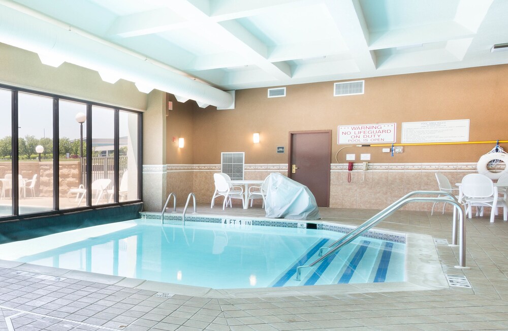 Drury Inn & Suites Birmingham Lakeshore Drive in Birmingham Best