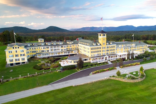 Santas village coupon nh