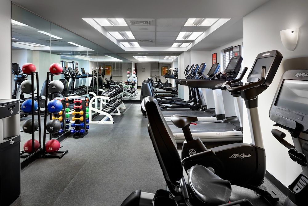 Hotel AKA Back Bay in Boston Best Rates & Deals on Orbitz