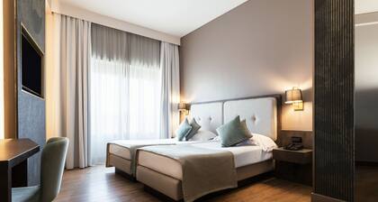 Mokinba Hotels King
