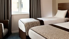 Desk, iron/ironing board, free WiFi, linens