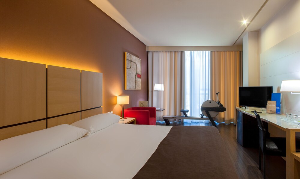 Hotel Silken Puerta De Valencia Valencia 2019 Hotel - 