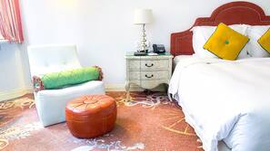 Premium bedding, pillowtop beds, minibar, in-room safe