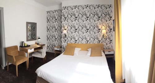 Hotel La Porte St Pierre St Malo Hotel La Porte St Pierre St Malo