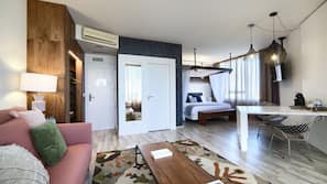 1 chambre, literie hypoallergénique, couette en duvet d'oie