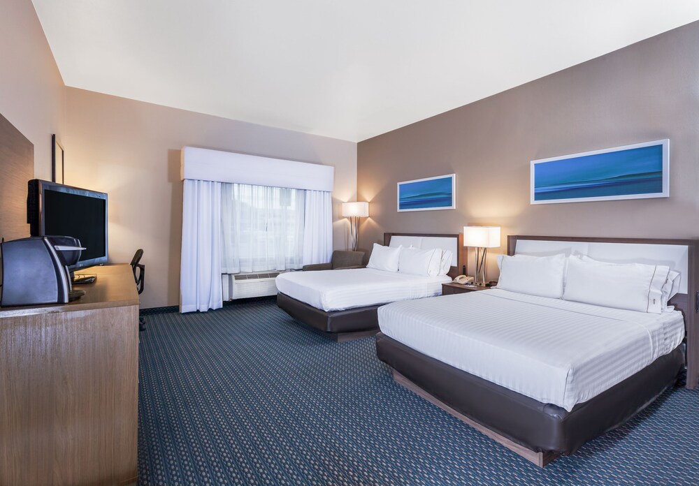 Holiday Inn Express Hotel & Suites Pharr, an IHG Hotel