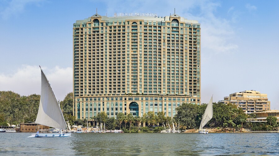 Four Seasons Hotel Cairo at Nile Plaza