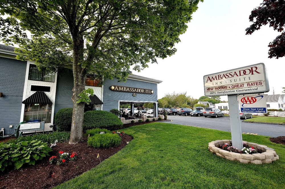 Ambassador Inn & Suites: 2019 Room Prices $86, Deals & Reviews | Expedia