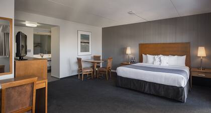 Norwood Hotel