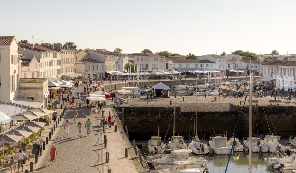 Marina, Hotel de Toiras