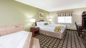 Down comforters, in-room safe, desk, blackout drapes