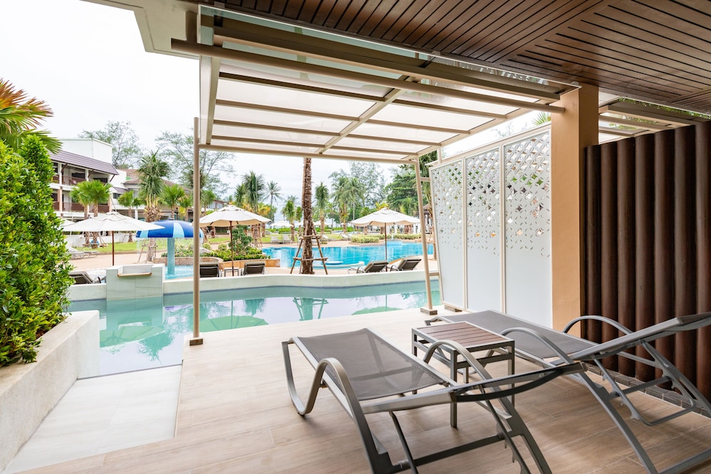 пхукет отель карта лаки вилла фото. отель charm patong. Blue pine villa phuket. отели тайланда с большими бассейнами. Kata lucky villa pool access.