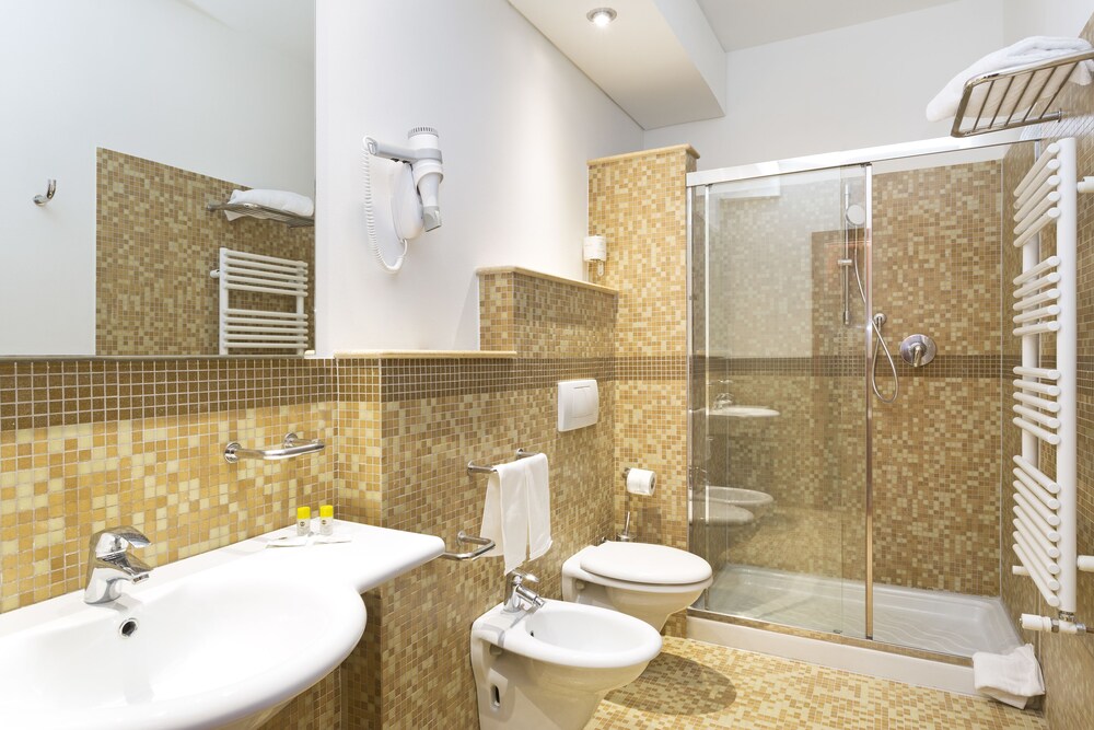 Hotel Modena Via Emilia Est Hotel Modena Via Emilia Est
