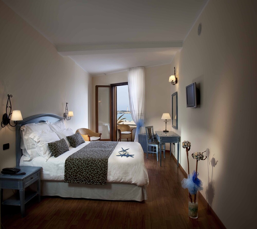 Hotel Mira Spiaggia In San Vito Lo Capo Italy Expedia