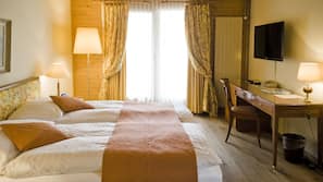 Premium bedding, pillowtop beds, minibar, in-room safe