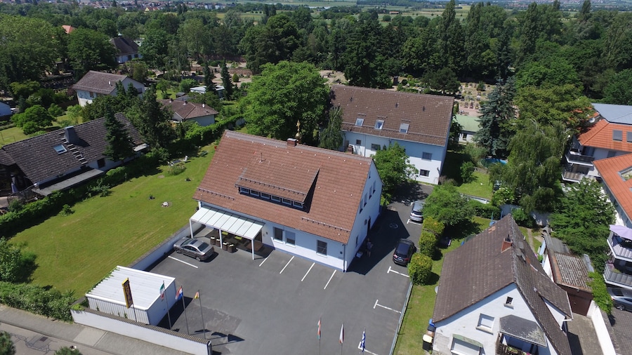 Hotel Attaché Frankfurt Airport Raunheim