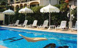 Piscine couverte, 3 piscines extérieures