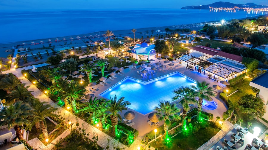 Pegasos Deluxe Beach Hotel