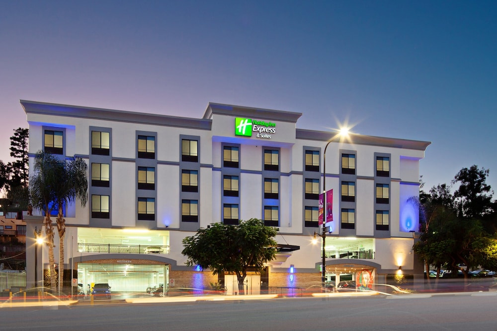 marriott hotels near hollywood bowl