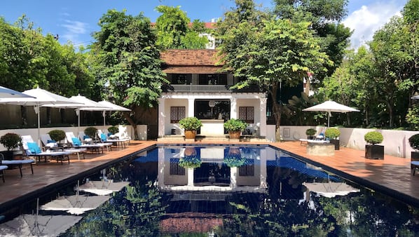 รูปเด่น