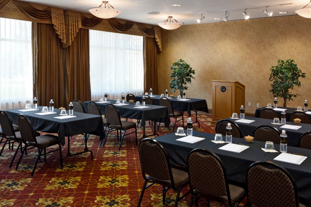 Clubhouse Hotel Suites Sioux Falls Sioux Falls Best Rates Deals