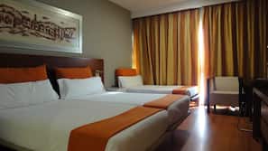 Couette en duvet d'oie, coffre-forts dans les chambres, bureau