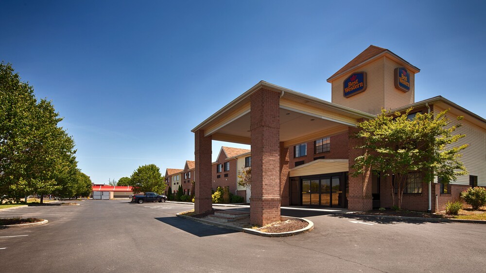Best Western Denton Inn In Hotel Rates Reviews On Orbitz Best Western Denton Inn 2 5 Out Of 0