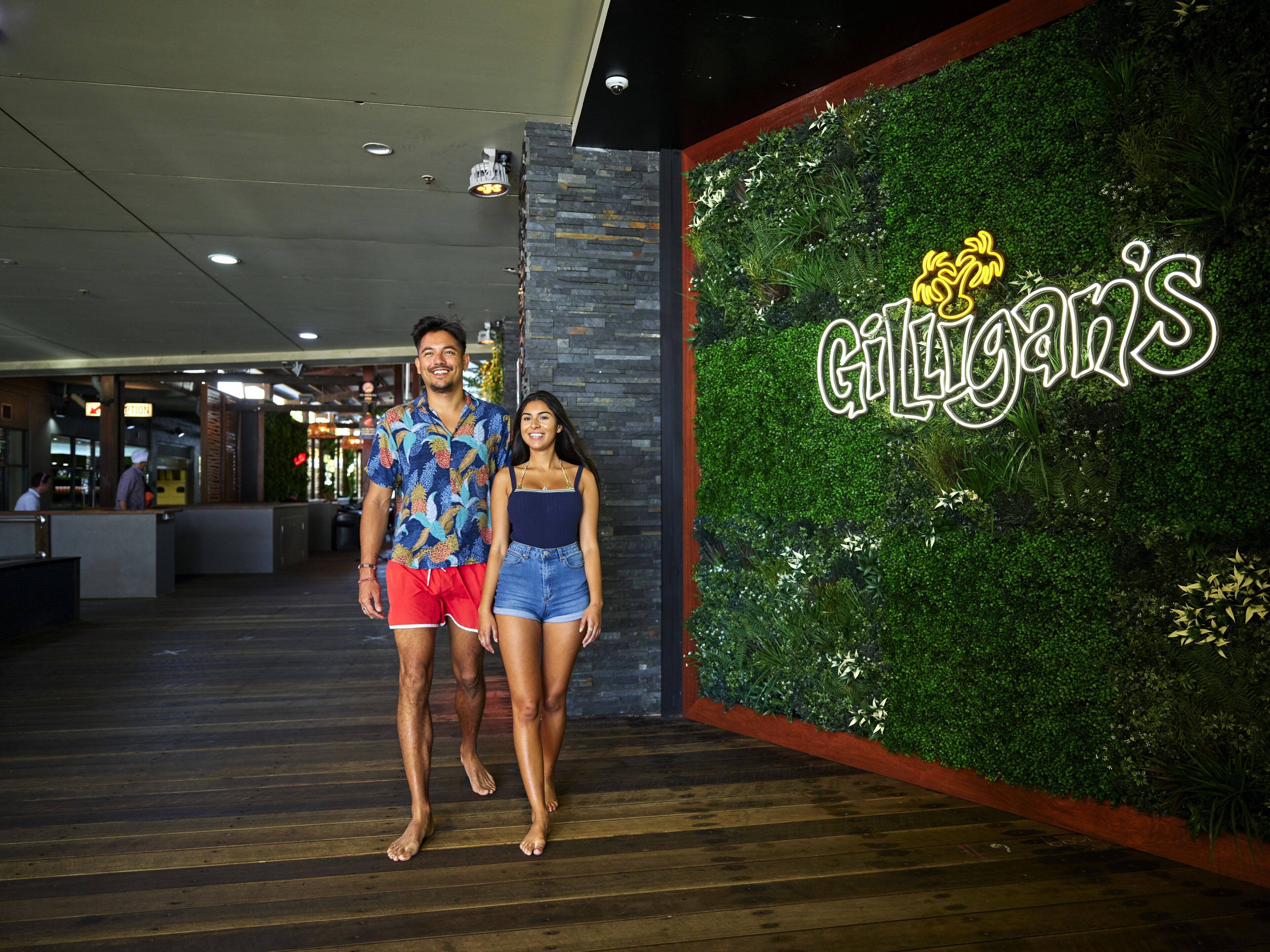 Gilligan's Backpackers Hotel & Resort