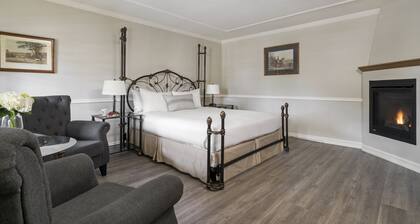 Coachman's Inn, A Four Sisters Inn