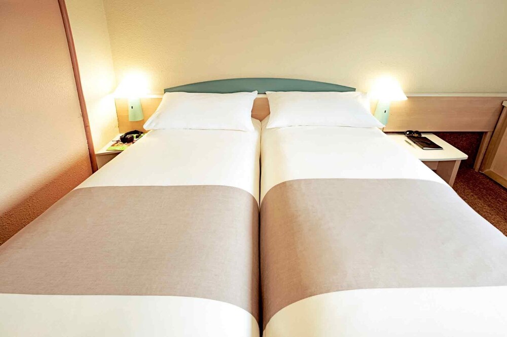 Ibis Hotel Koln Alter Deutzer Postweg Ibis Hotel Koln Alter Deutzer Postweg