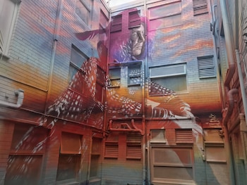 Miami Hotel Melbourne