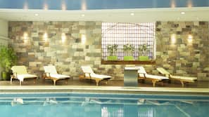 Indoor pool, sun loungers