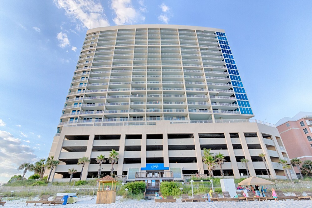 Palazzo Iniums By Wyndham Vacation Als 2018 Room Prices Parking Featured Image Interior Entrance