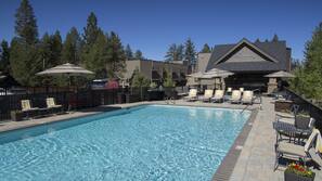 Outdoor pool, free pool cabanas, pool umbrellas