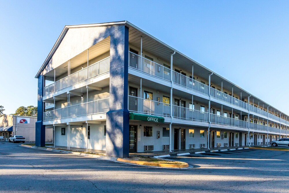 Studio 6 Savannah, GA in Savannah Best Rates & Deals on Orbitz