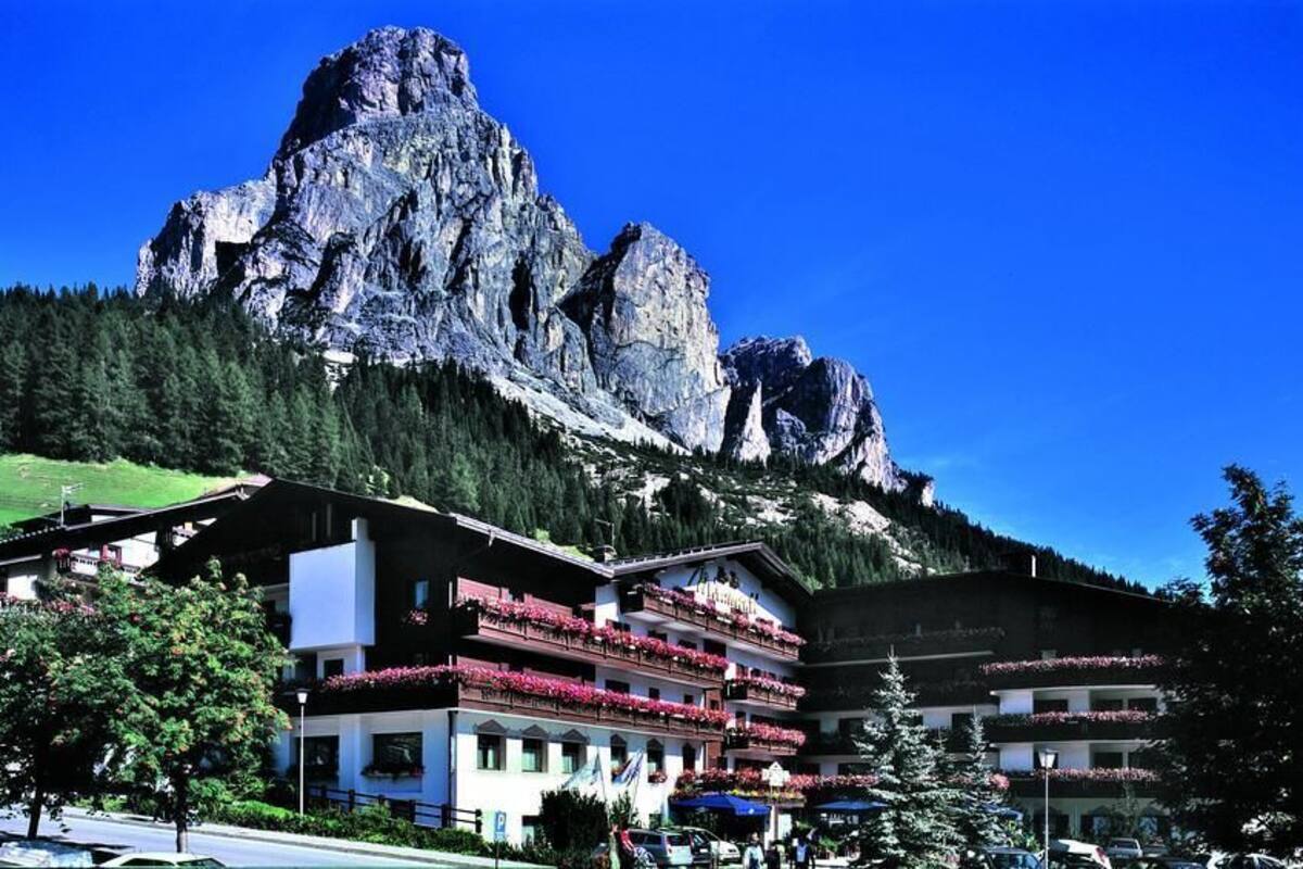 Hotel Miramonti Corvara In Corvara In Badia Expedia