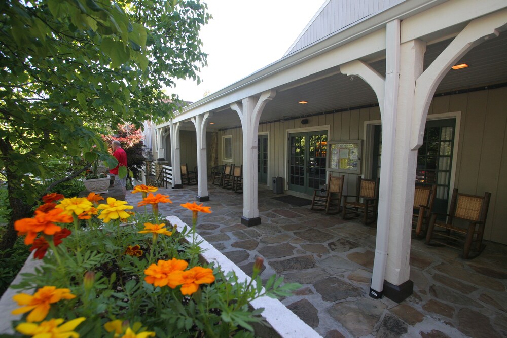 Pine Mountain State Resort Park in Pineville Best Rates & Deals on Orbitz