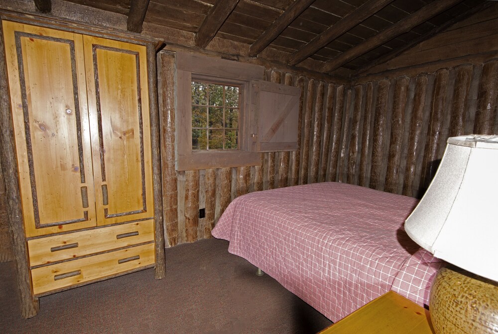 Room, Pine Mountain State Resort Park