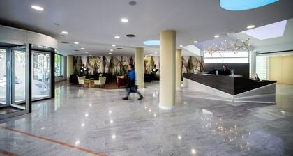 Hotel Azarbe