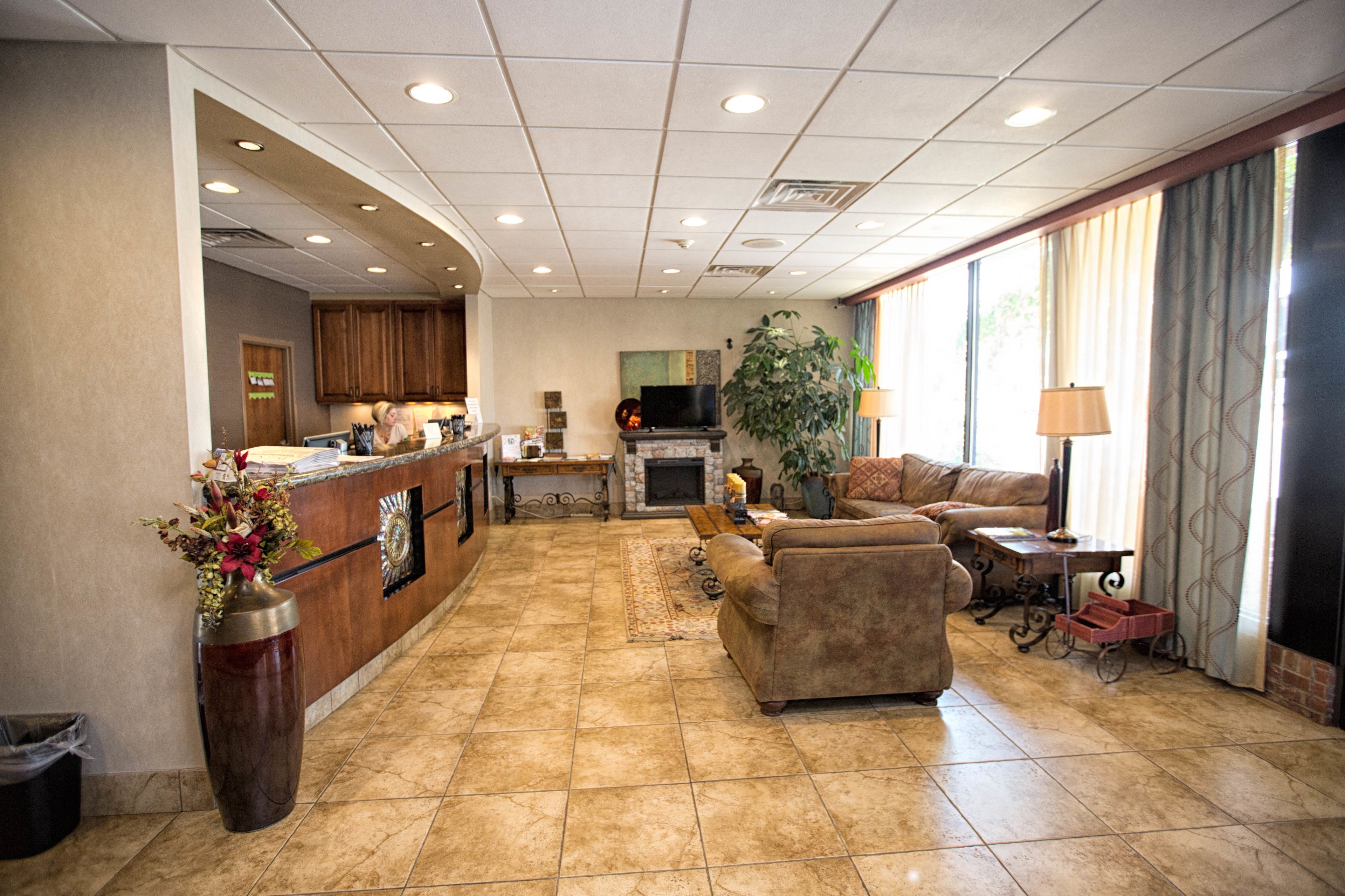 Norfolk Country Inn and Suites in Norfolk, United States