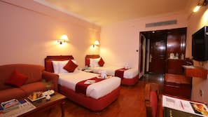 Premium bedding, minibar, in-room safe, desk