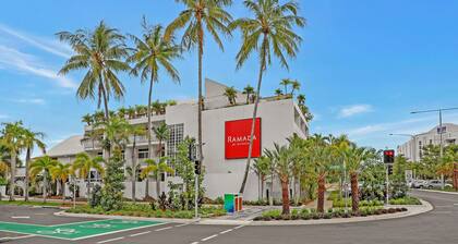 Ramada By Wyndham Cairns City Centre