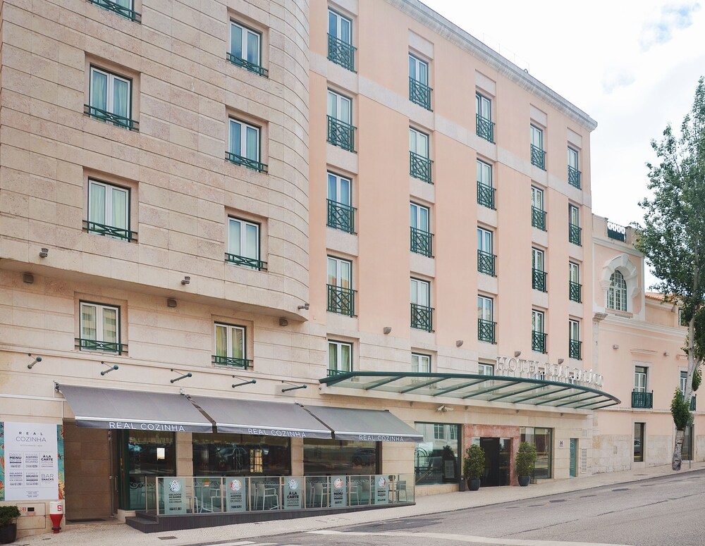 Property entrance, Hotel Real Palacio