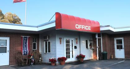 Budget Host Crestview Inn