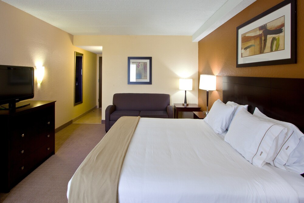 Holiday Inn Express Suites Ft Lauderdale N Exec Airport In