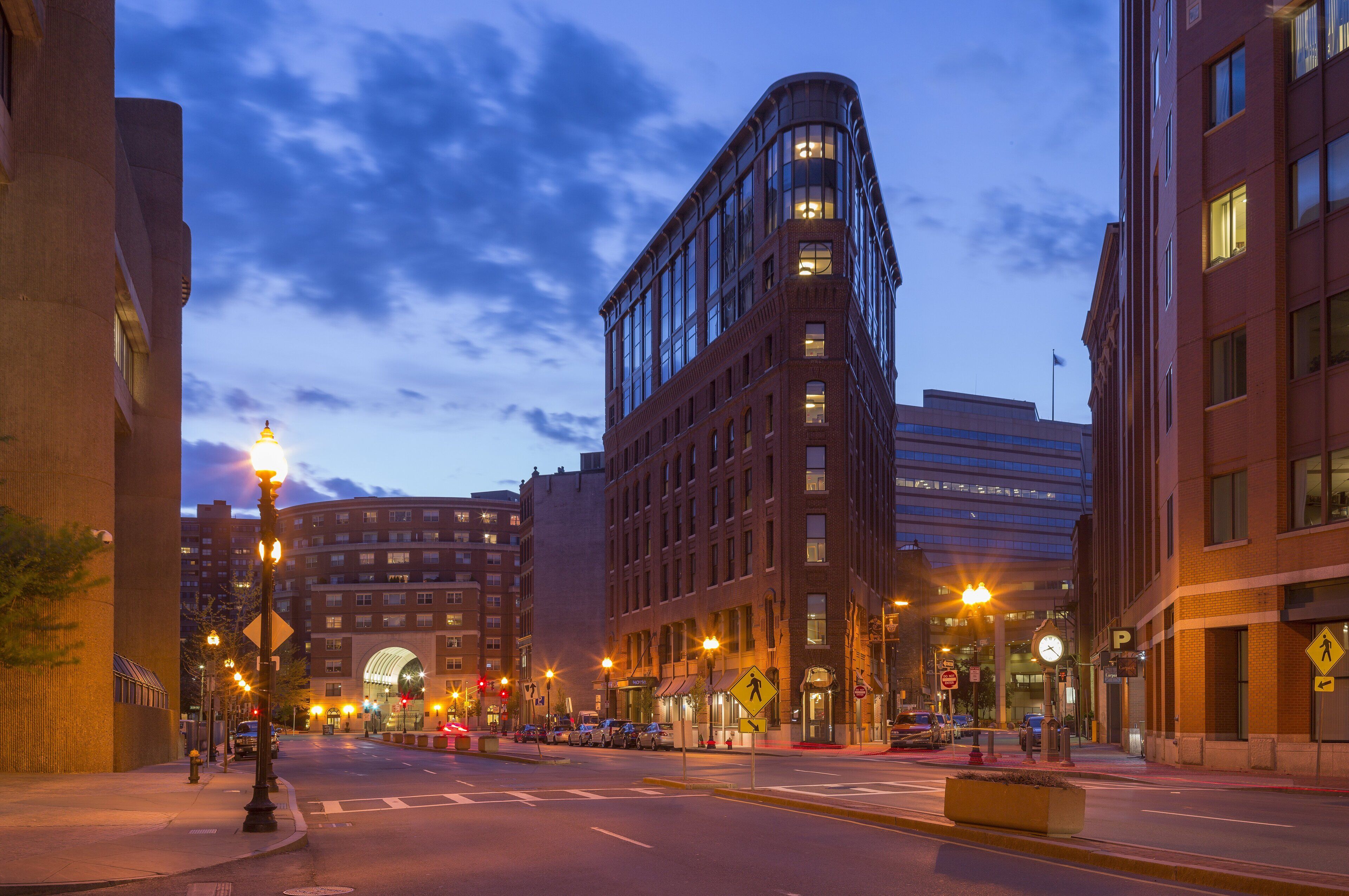 Revere Hotel Boston Common: 2022 Room Prices, Deals & Reviews | Expedia.com
