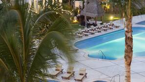 6 piscinas al aire libre, cabañas de piscina gratuitas