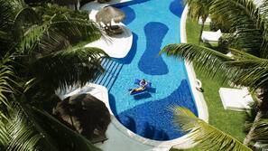6 piscinas al aire libre, cabañas de piscina gratuitas